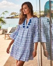Load image into Gallery viewer, Tommy Bahama Diamond Clip Tiered Dress
