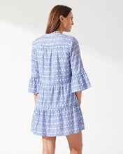 Load image into Gallery viewer, Tommy Bahama Diamond Clip Tiered Dress
