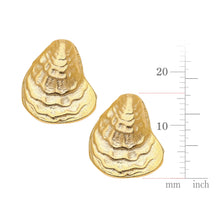 Load image into Gallery viewer, Susan Shaw Oyster Earrings
