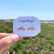Load image into Gallery viewer, Capeology Martha’s Vineyard Earring
