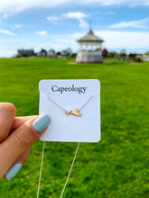 Load image into Gallery viewer, Capeology Martha’s Vineyard Necklace
